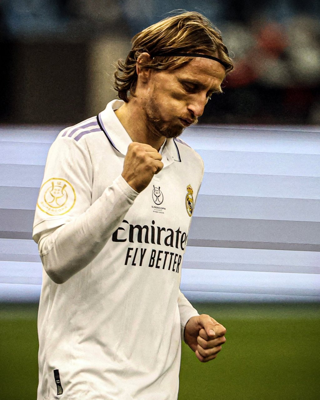 中国鏖战西班牙，本泽马状态火热