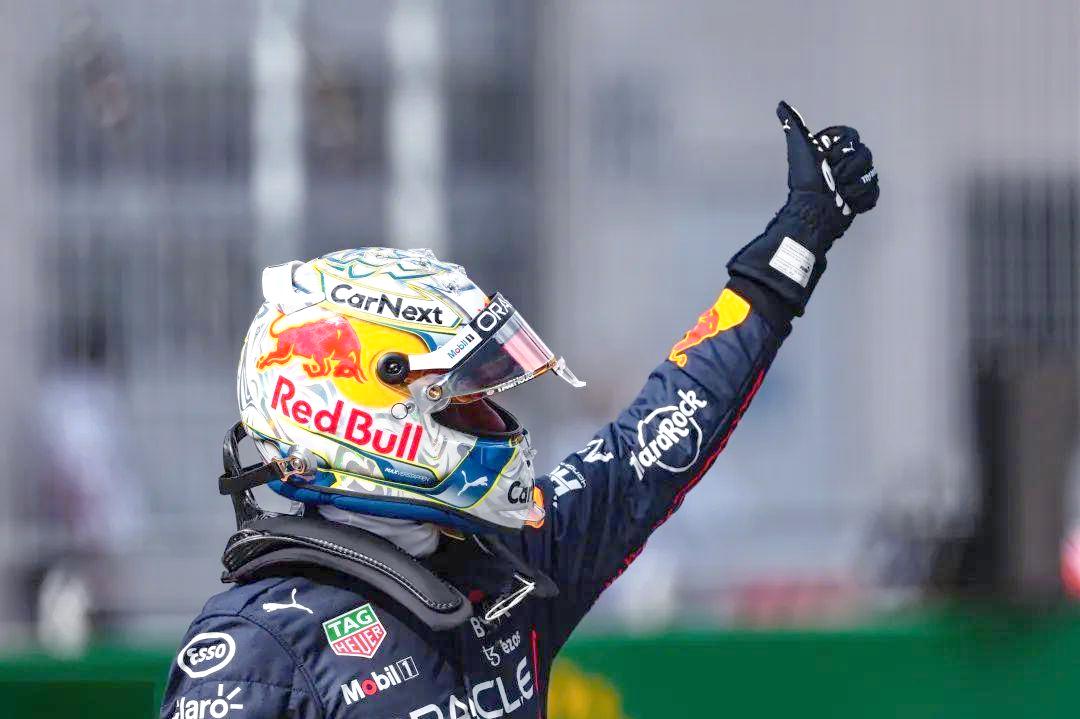 红牛二队险胜梅赛德斯,周冠宇统治全场 红牛二队险胜梅赛德斯,周冠宇统治全场