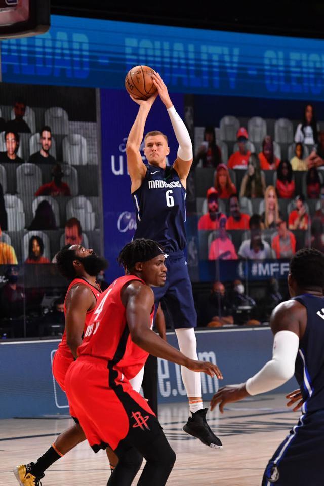 波兰队逆转法国队，波尔关键制胜