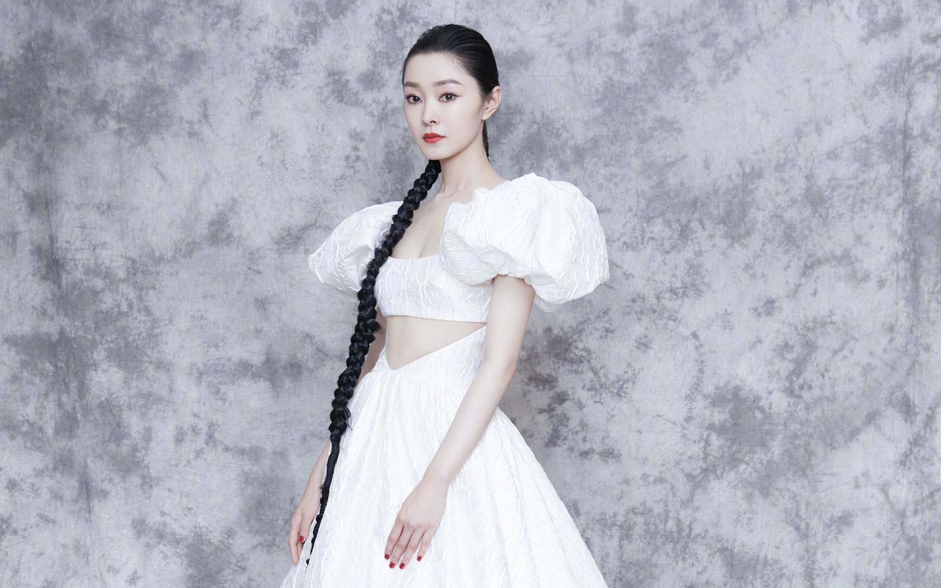 布克三分雨浇灭悬念！奇才主场惨败开拓者