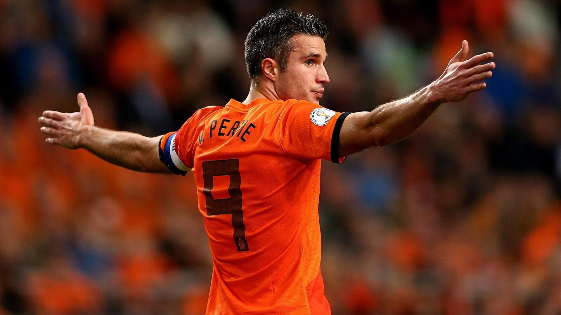 绿茵启示录，本泽马的压力美学与希腊式防守的现代演绎